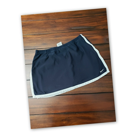 Nike Dresses & Skirts - ⬇️⬇️PD⛳Nike tennis or golf skort